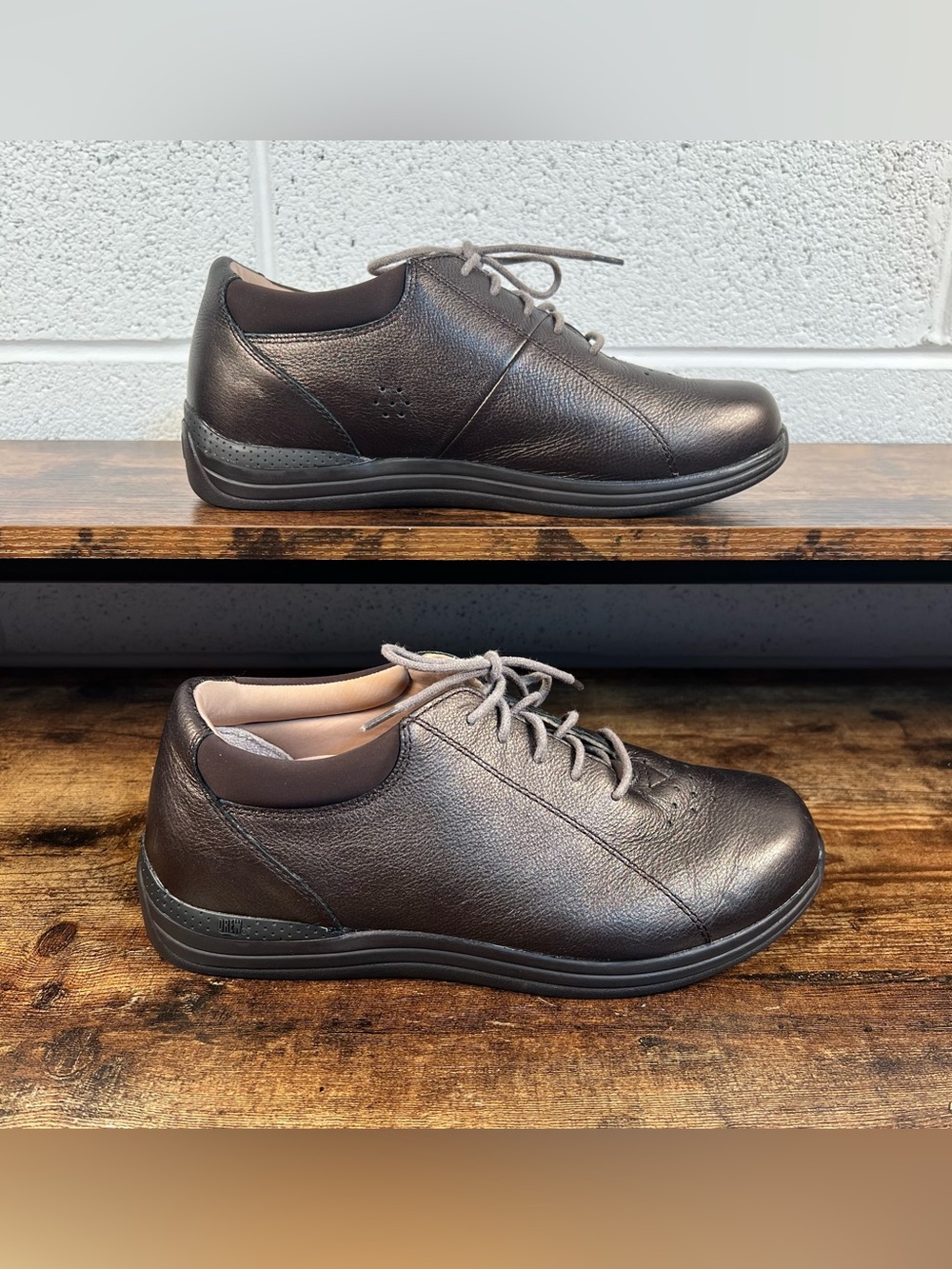 Drew Shoes Tulip Orthopedic Therapy Sneakers Lace Up Metallic Copper Womens 9.5W